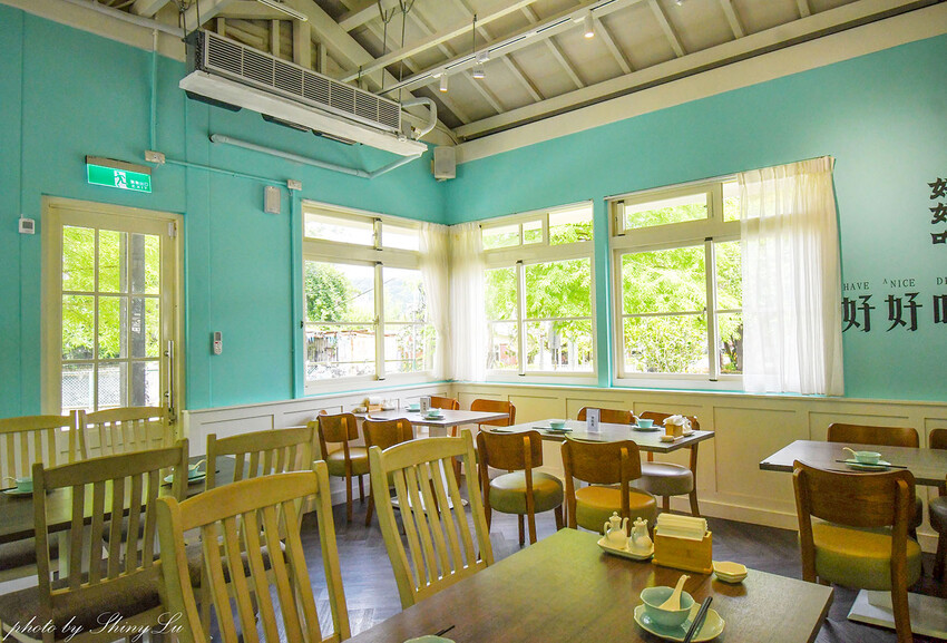 草山小鎮好吃港點,保留美軍宿舍的基地格局, 打造出美式鄉村屋+韓系文青風的氛圍