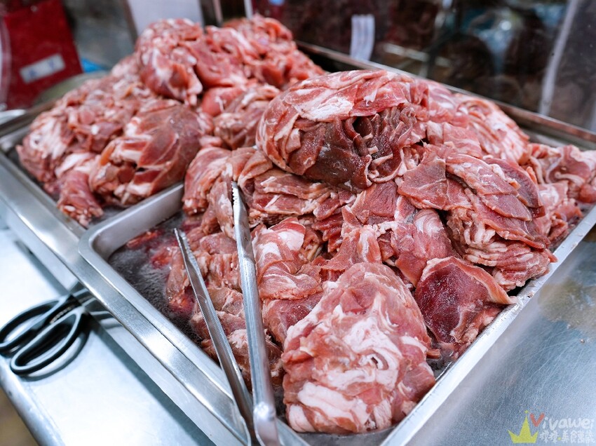 【南崁生炒羊肉】營業到凌晨三點的深夜美食！現炒的高CP值羊肉熱炒小吃～點炒麵＋燴飯共兩份可加購10元羊肉湯！