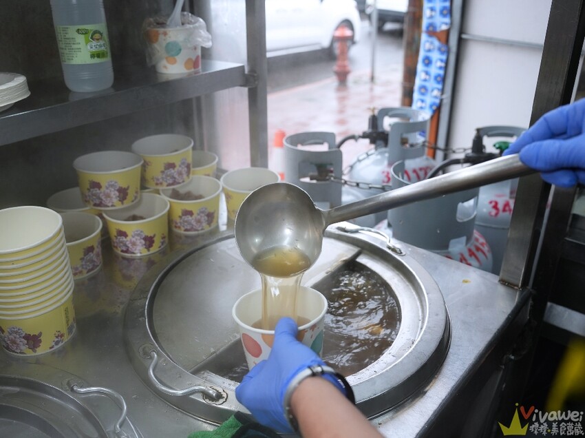 【南崁生炒羊肉】營業到凌晨三點的深夜美食！現炒的高CP值羊肉熱炒小吃～點炒麵＋燴飯共兩份可加購10元羊肉湯！