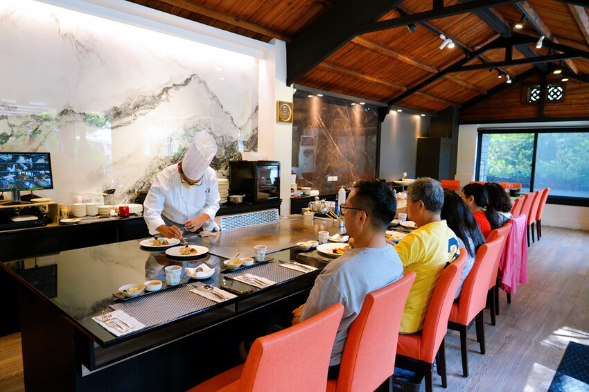 士林鐵板燒「潼鐵板燒至善店」，台北森林系鐵板燒，A5和牛搭配