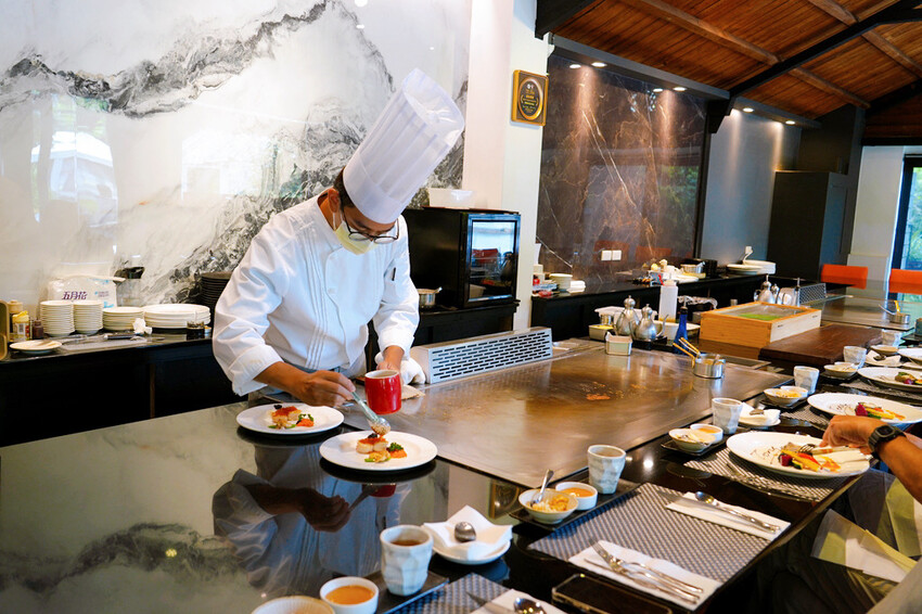 士林鐵板燒「潼鐵板燒至善店」，台北森林系鐵板燒，A5和牛搭配