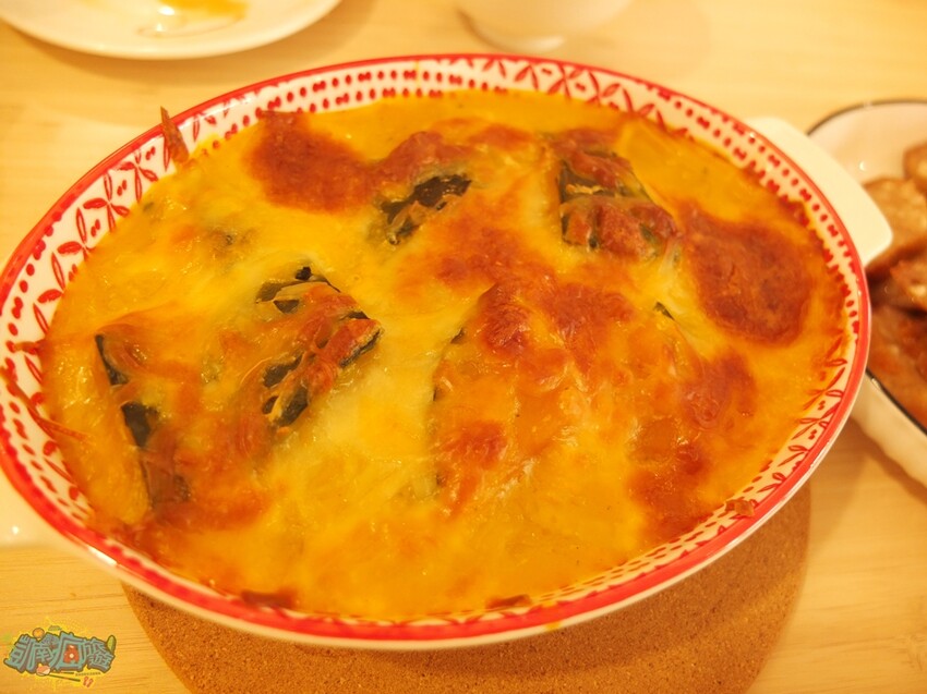 屏東縣屏東市屏東餐廳推薦【食典shidien】不預約吃不到！屏東最新無菜單私廚料理｜台式懷舊古早味菜色｜秘方醃料烤雞紅到外縣市｜超夯私廚餐盒美味無法擋｜屏東聚餐聚會新選擇