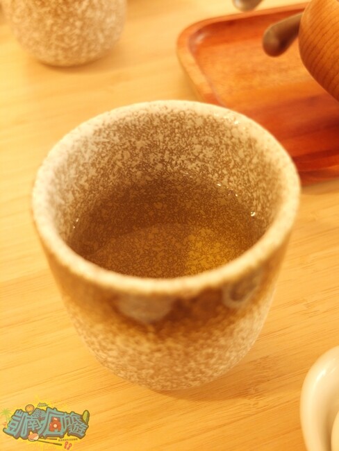 屏東縣屏東市屏東餐廳推薦【食典shidien】不預約吃不到！屏東最新無菜單私廚料理｜台式懷舊古早味菜色｜秘方醃料烤雞紅到外縣市｜超夯私廚餐盒美味無法擋｜屏東聚餐聚會新選擇