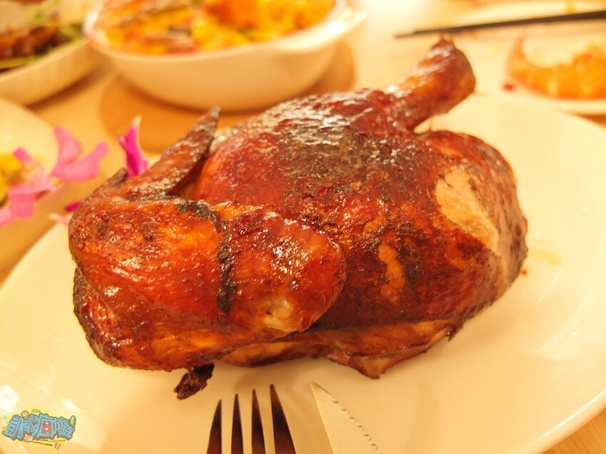 屏東縣屏東市屏東餐廳推薦【食典shidien】不預約吃不到！屏東最新無菜單私廚料理｜台式懷舊古早味菜色｜秘方醃料烤雞紅到外縣市｜超夯私廚餐盒美味無法擋｜屏東聚餐聚會新選擇