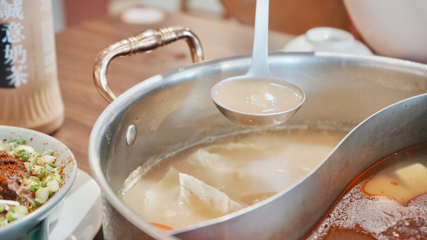 台北市大安區[台北美食] 牛本色溫體牛火鍋｜名字有「牛」免費吃肉！市民大道必吃火鍋推薦