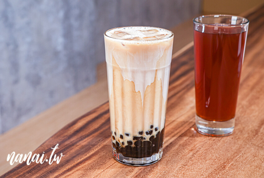 隱身三民路的泡沫紅茶店！重溫五六零年代茶店，必點正點吐司，茶葉蛋，還有很涮嘴檸檬春烏龍＋更換手壓檸檬，老紀茶行