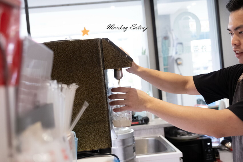 【彰化美食】老紀茶行│彰化復古風茶館，簡餐定食茶飲點心。彰化阿三肉圓對面 - 貪吃猴的幻想