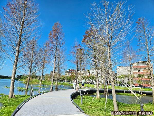 喬寓咖啡04-秋日廣場.jpg 喬寓咖啡04-秋日廣場.jpg