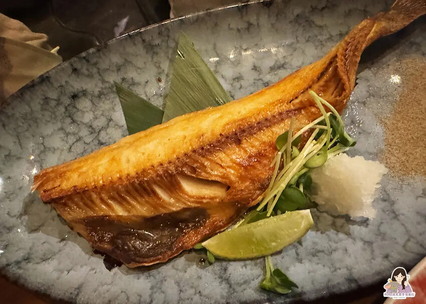 【大安區美食】酒桃Sake momo 附菜單食材新鮮,酒類豐 【大安區美食】酒桃Sake momo 附菜單食材新鮮,酒類豐