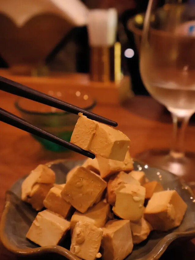 清酒饕客絕對不能錯過!酒桃Sake Momo讓你沉浸在日式微 清酒饕客絕對不能錯過!酒桃Sake Momo讓你沉浸在日式微