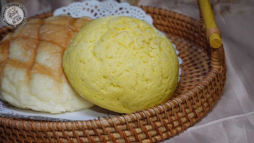 菠蘿麵包新潮流！釛匠時尚包吸睛登場，時尚菠蘿麵包爆話題。