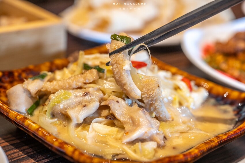 新北市新莊區新莊美食｜野牛殿溫體牛新莊旗艦店～新莊體育館前超人氣的溫體牛火鍋，不需要解釋的好味道（菜單）