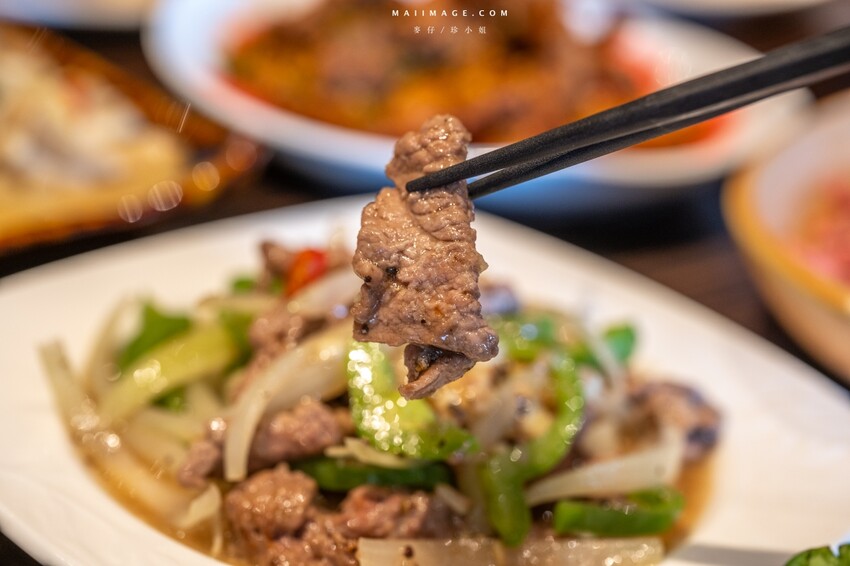 新北市新莊區新莊美食｜野牛殿溫體牛新莊旗艦店～新莊體育館前超人氣的溫體牛火鍋，不需要解釋的好味道（菜單）