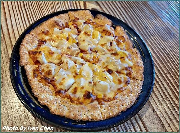 《桃園龍潭美食》龍潭石門一日遊路過的美食/美味薄皮柴燒披薩 《桃園龍潭美食》龍潭石門一日遊路過的美食/美味薄皮柴燒披薩