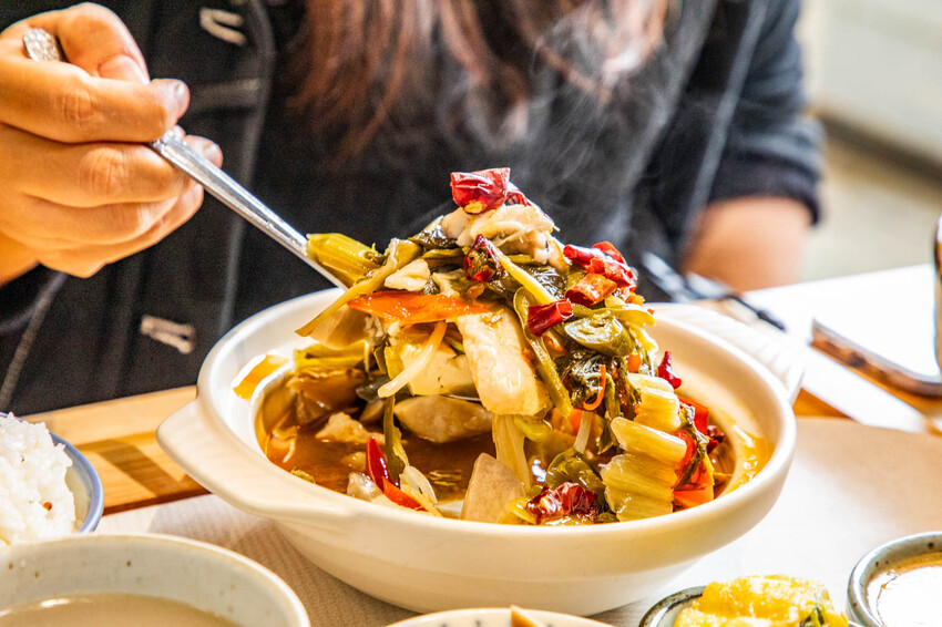 桃園龍潭隱藏版客家菜!稻吃甘鷓必點東坡肉,只有內行人才知道的客家菜。