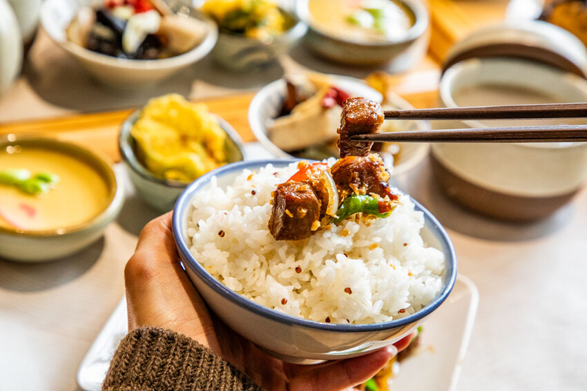 桃園龍潭隱藏版客家菜!稻吃甘鷓必點東坡肉,只有內行人才知道的客家菜。