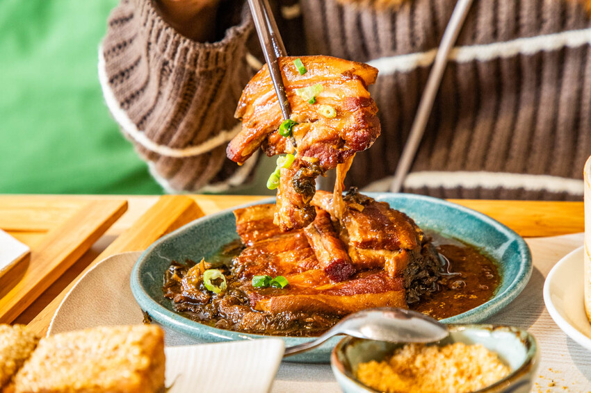 桃園龍潭隱藏版客家菜!稻吃甘鷓必點東坡肉,只有內行人才知道的客家菜。