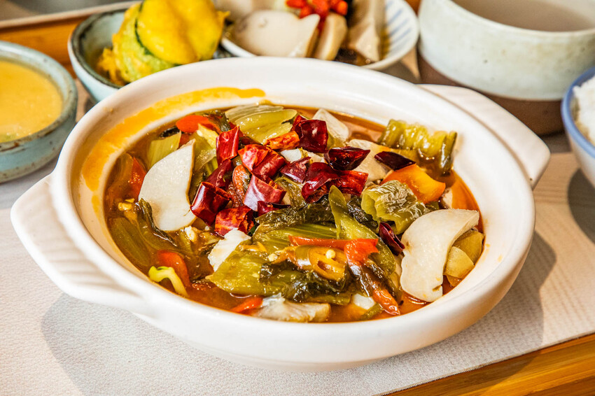 桃園龍潭隱藏版客家菜!稻吃甘鷓必點東坡肉,只有內行人才知道的客家菜。