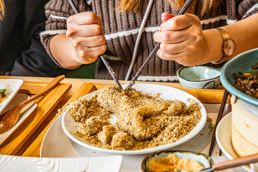 桃園龍潭隱藏版客家菜!稻吃甘鷓必點東坡肉,只有內行人才知道的客家菜。