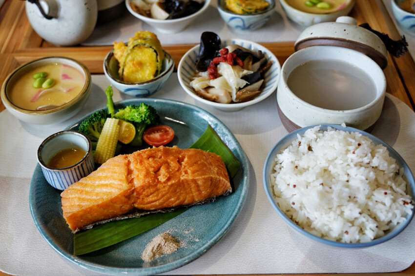 親子友善餐廳!好多客家功夫菜!內用不收服務費~