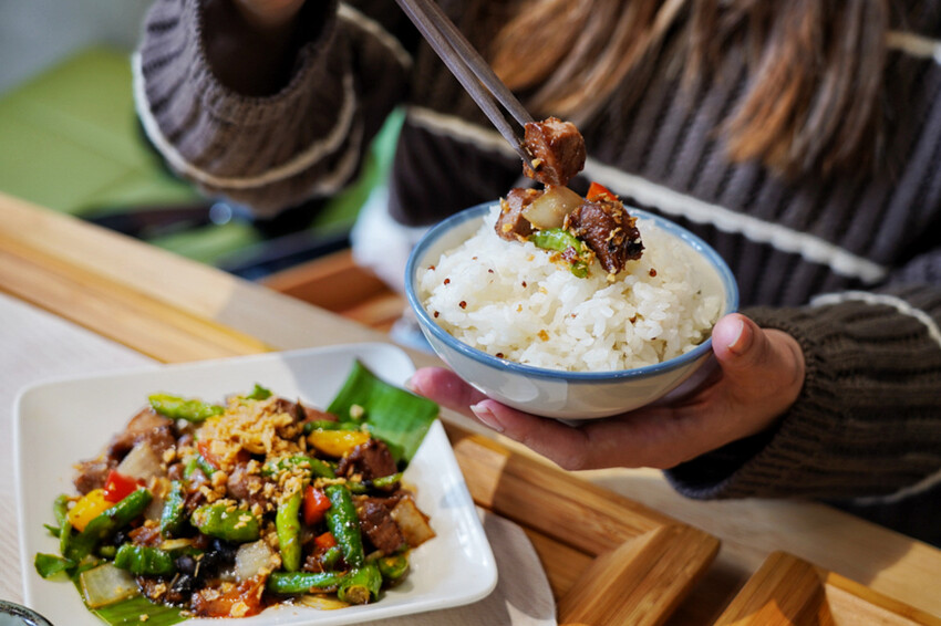 親子友善餐廳!好多客家功夫菜!內用不收服務費~