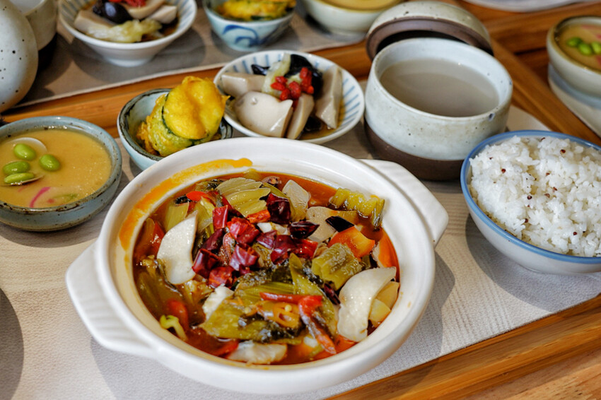 親子友善餐廳!好多客家功夫菜!內用不收服務費~