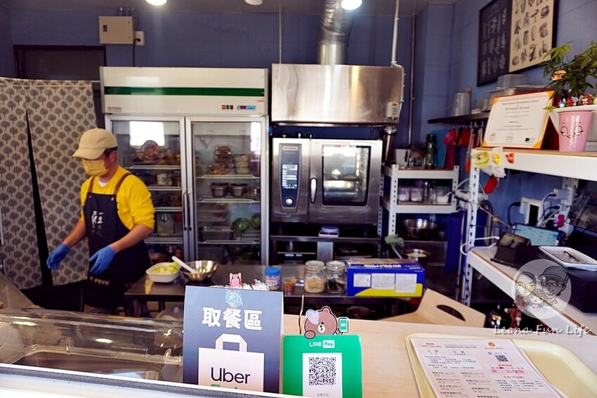 台中市太平區太平輕食沙拉推薦|沐橙sala-無飯不歡的朋友也能吃飽的沙拉餐盒,九種主食八種醬料搭配選擇多|坪林公園運動