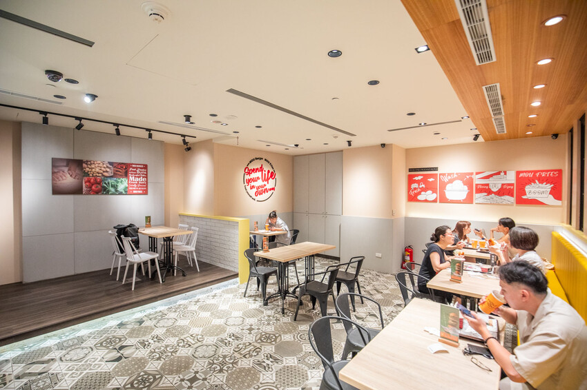 MOUMOU漢堡登場！微風南山新開幕必吃，台北美式漢堡推薦。