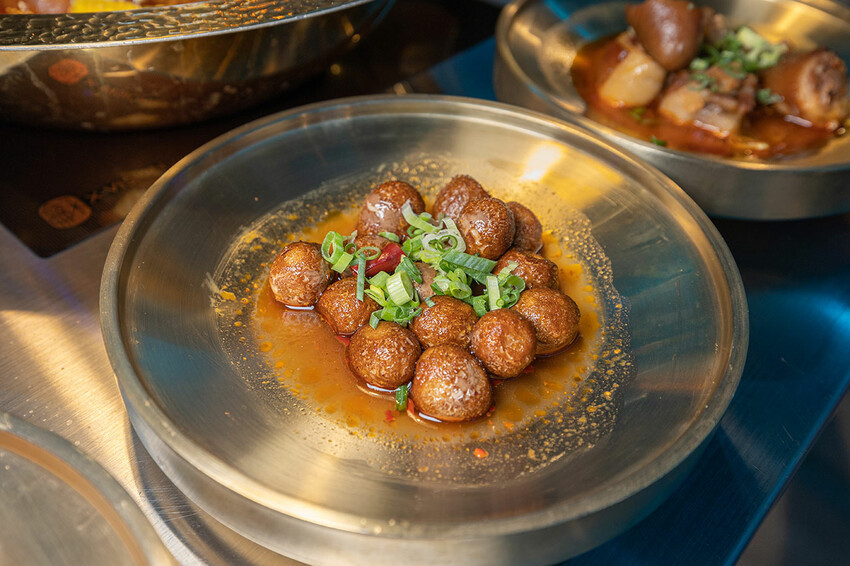 夯爐-麻辣烤鴨鍋｜逢甲烤鴨、逢甲麻辣鍋、逢甲美食、逢甲火鍋、逢甲必吃