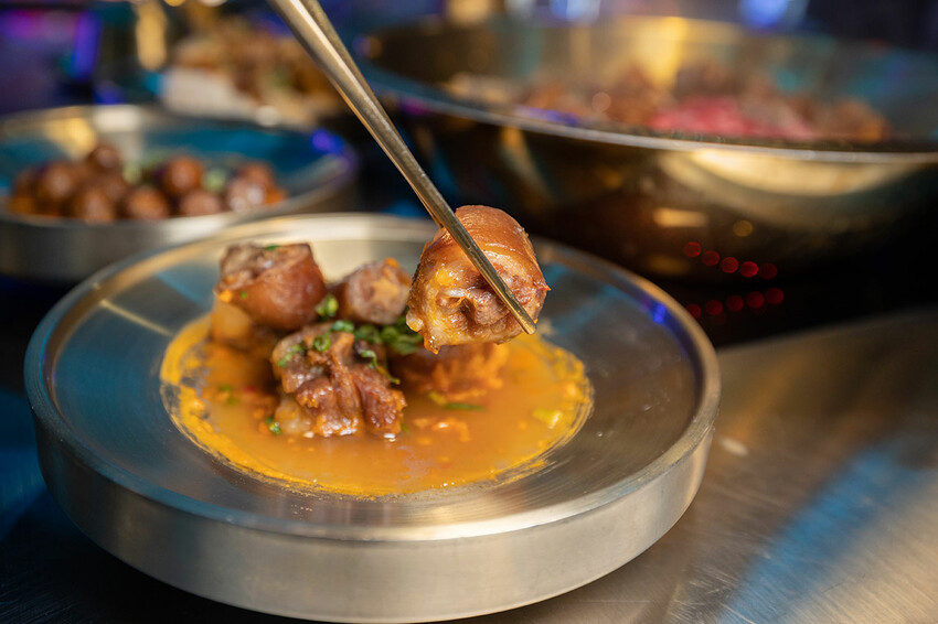 夯爐-麻辣烤鴨鍋｜逢甲烤鴨、逢甲麻辣鍋、逢甲美食、逢甲火鍋、逢甲必吃