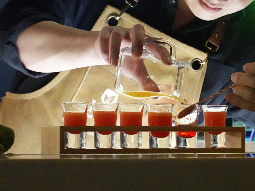 台北市松山區台北松山—HP-Herbal Prescription 花草處方籤｜身穿藥師服在迷霧中施展花草系調酒魔法｜南京三民、市民大道