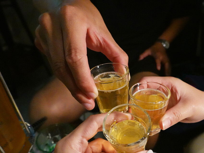 台北市松山區台北松山—HP-Herbal Prescription 花草處方籤｜身穿藥師服在迷霧中施展花草系調酒魔法｜南京三民、市民大道