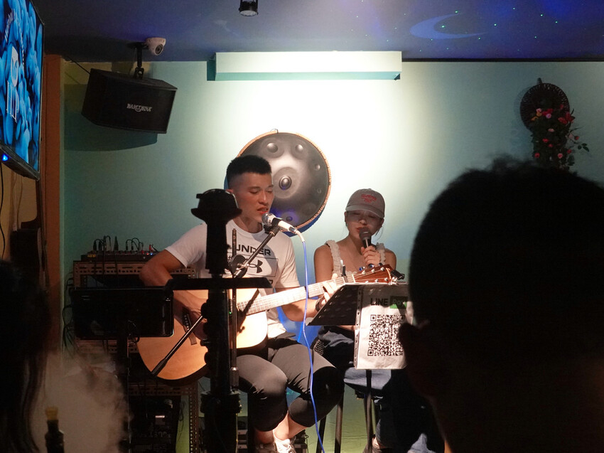 台北市松山區台北松山—HP-Herbal Prescription 花草處方籤｜身穿藥師服在迷霧中施展花草系調酒魔法｜南京三民、市民大道