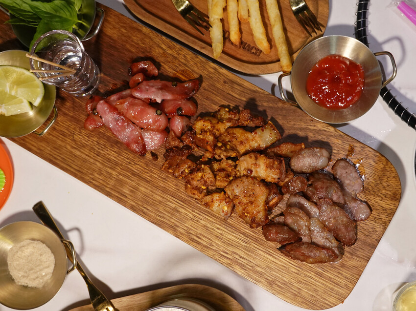 台北市松山區台北松山—HP-Herbal Prescription 花草處方籤｜身穿藥師服在迷霧中施展花草系調酒魔法｜南京三民、市民大道