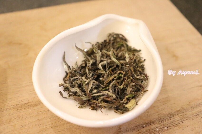 台南市安南區[中秋送禮推薦]泊軒茶飲咖啡專賣店/泊軒提供「內用服務」， 邀您來店喝茶，喜歡再帶走/維持服務品質，採預