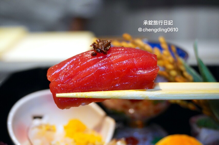 台中市北屯區日本米其林二星主廚《無菜單料理》,11月免費招待吃螃蟹, 餐廳還有兩隻梅花鹿! - 承錠旅行日記