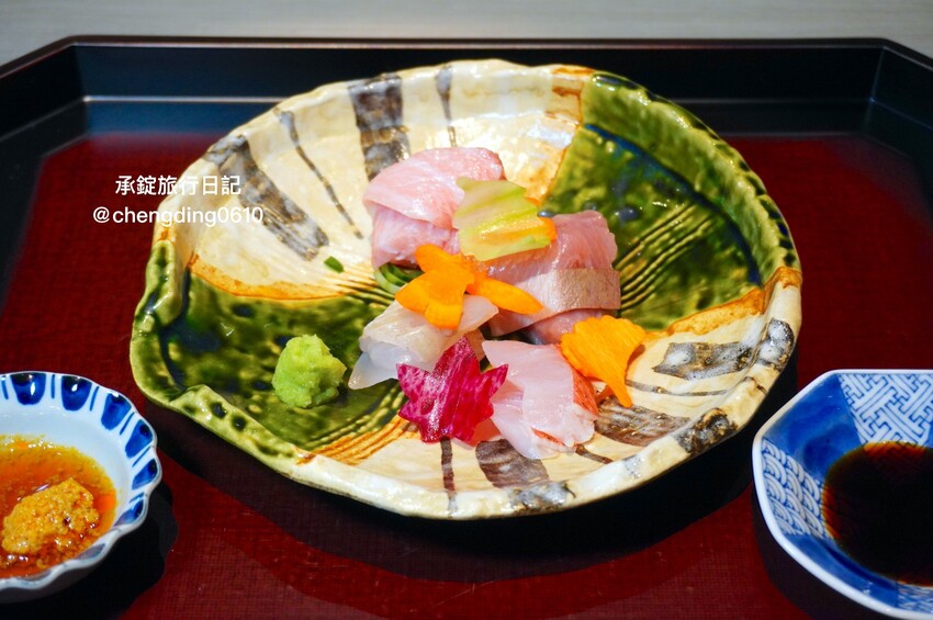 台中市北屯區日本米其林二星主廚《無菜單料理》,11月免費招待吃螃蟹, 餐廳還有兩隻梅花鹿! - 承錠旅行日記