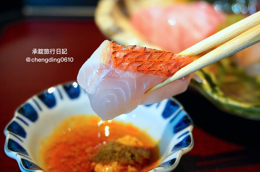 台中市北屯區日本米其林二星主廚《無菜單料理》,11月免費招待吃螃蟹, 餐廳還有兩隻梅花鹿! - 承錠旅行日記