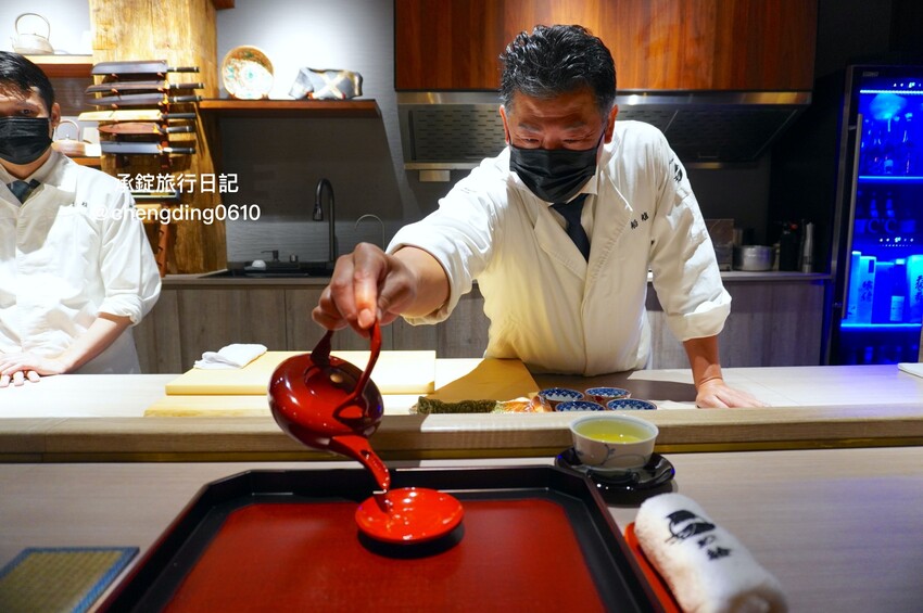 台中市北屯區日本米其林二星主廚《無菜單料理》,11月免費招待吃螃蟹, 餐廳還有兩隻梅花鹿! - 承錠旅行日記