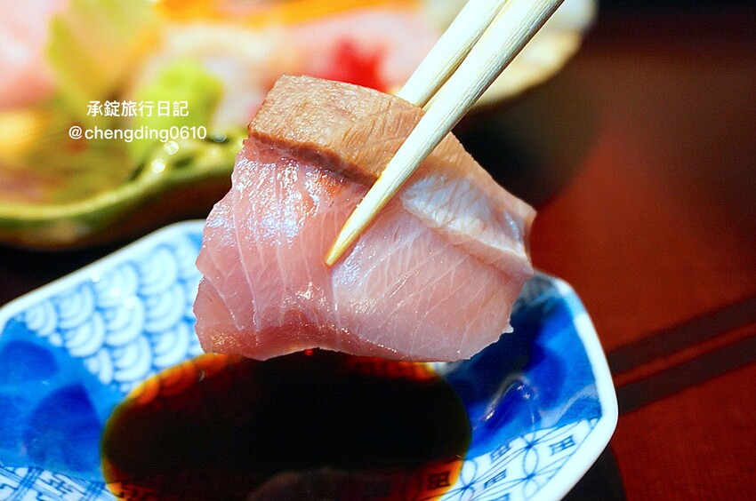 台中市北屯區日本米其林二星主廚《無菜單料理》,11月免費招待吃螃蟹, 餐廳還有兩隻梅花鹿! - 承錠旅行日記