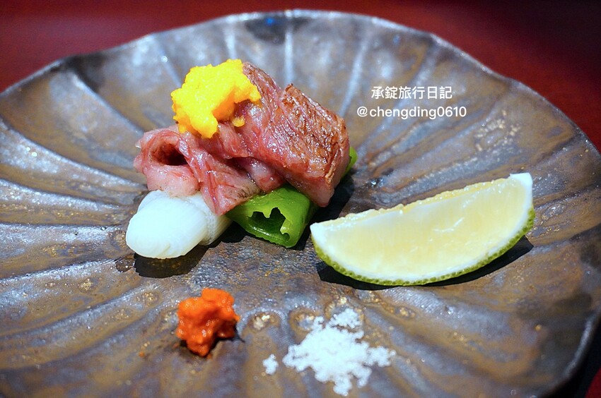 台中市北屯區日本米其林二星主廚《無菜單料理》,11月免費招待吃螃蟹, 餐廳還有兩隻梅花鹿! - 承錠旅行日記