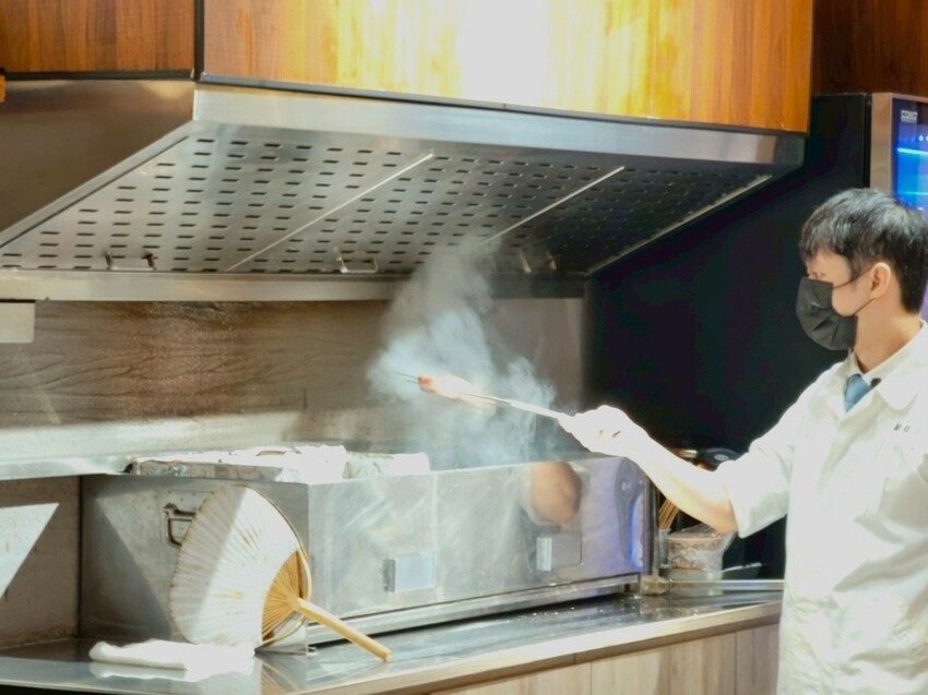 重金禮聘米其林主廚!走進這家餐廳像登船啟航!台中話題日料超沈 重金禮聘米其林主廚!走進這家餐廳像登船啟航!台中話題日料超沈