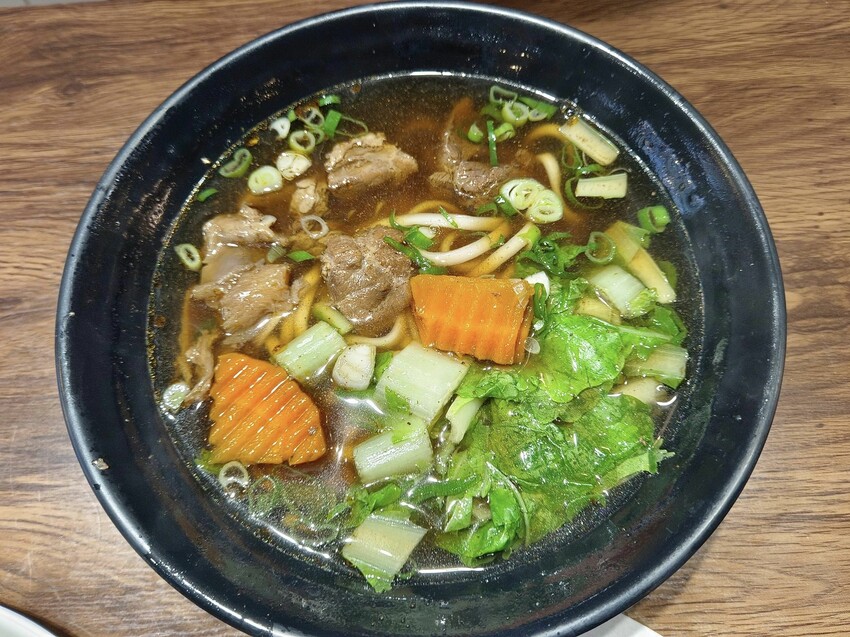 屏東縣恆春鎮恆春美食|寶順號,開業超過20年,恆春轉運站附近最美牛肉麵店