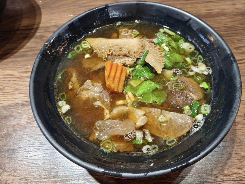 屏東縣恆春鎮恆春美食|寶順號,開業超過20年,恆春轉運站附近最美牛肉麵店