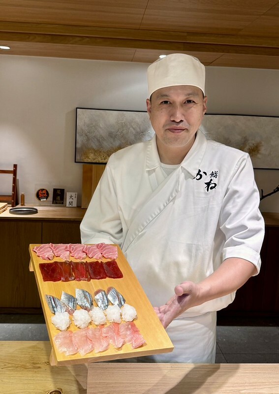 忠孝復興站3分鐘就到！東區日料「鮨金 Sushi Kane」，三家米其林經驗主廚、炭燒大間鮪蛇腹握壽司必吃。
