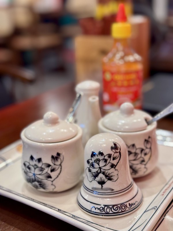 中壢火車站美食推薦！Adam Quy越南河粉超道地，經典順化牛肉米線必吃。