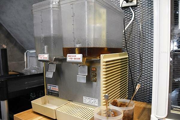 高雄市楠梓區在地人不告訴你的大份量鍋燒~【叁岐爍鍋燒】用海鮮下去熬煮湯頭,吃的超安心又滿足的啦※高雄鍋燒推薦