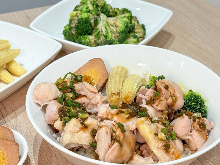 新竹市東區2024 最新 新竹必吃開箱 - 津叁雞肉飯 Ｉ位於新竹科學園區一級戰區、便宜版健康餐的雞肉飯 - 理智派的生活手札