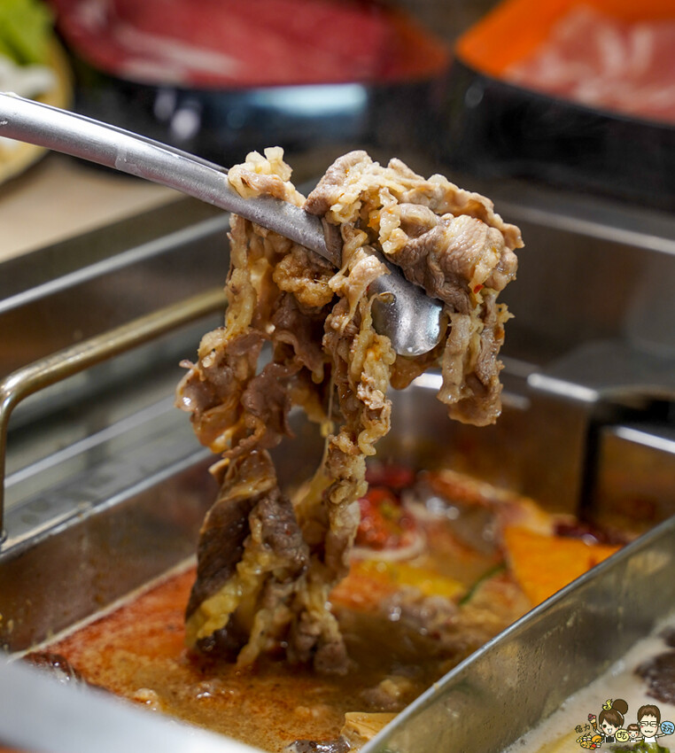 台南首間 星野肉肉鍋 安平府前店 街邊店,和牛吃到飽、超過50種鍋物料無限放、超萌星野熊、升降鴛鴦鍋 - 跟著尼力吃喝玩樂&親子生活