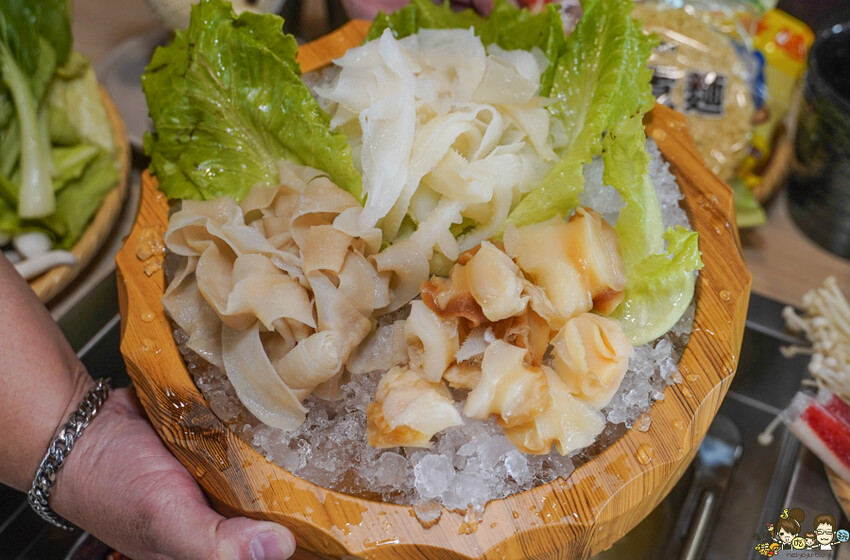 台南首間 星野肉肉鍋 安平府前店 街邊店,和牛吃到飽、超過50種鍋物料無限放、超萌星野熊、升降鴛鴦鍋 - 跟著尼力吃喝玩樂&親子生活